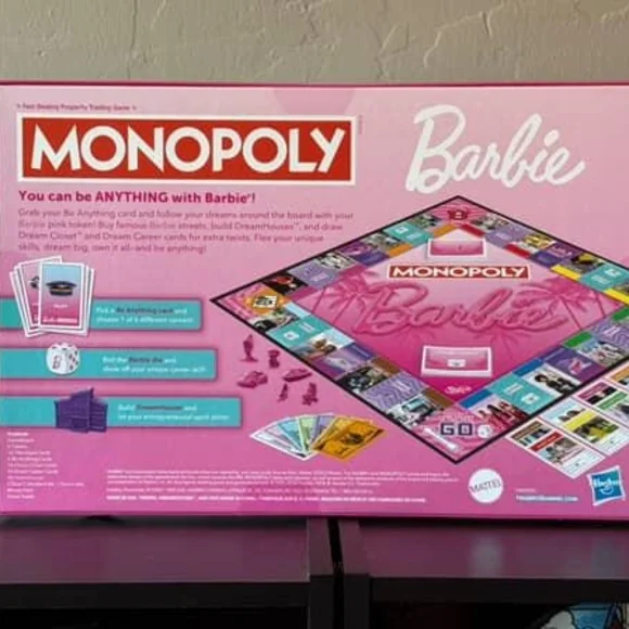 Barbie Dream Pink Monopoly Game - Picture 2 of 2
